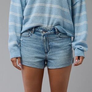 AE‎ Stretch Ripped Denim Mom Short Size 10 New With Tags